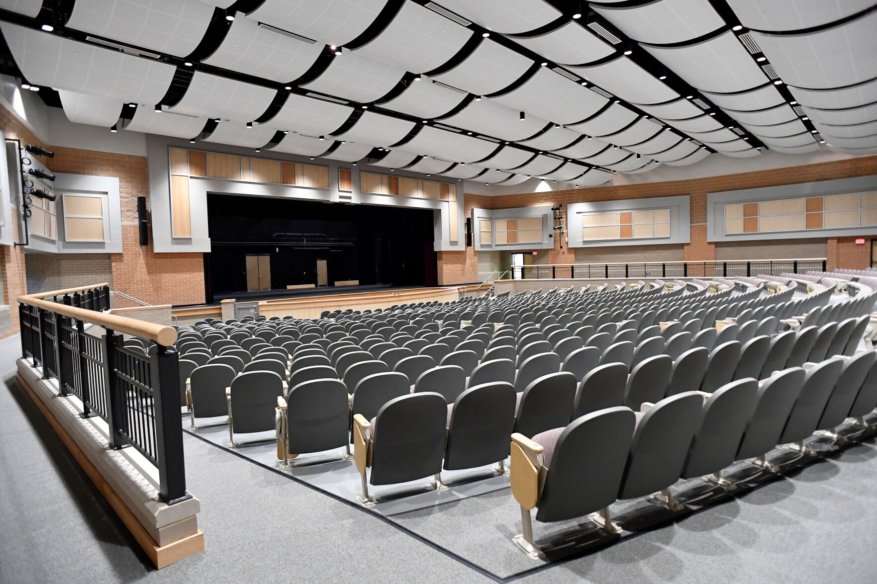 Photo_News_GainesvilleHS_auditorium.jpg